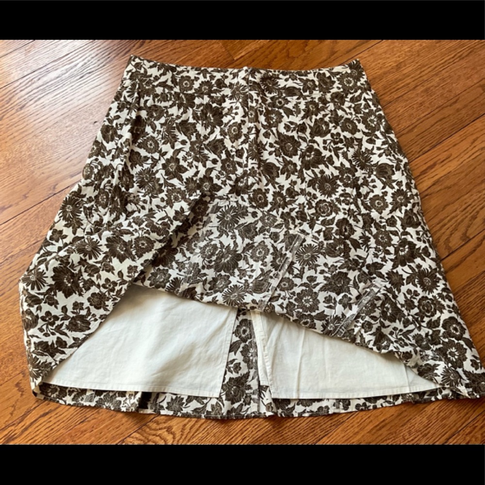 Cotton Flowered Skirt - Picture 2 of 3